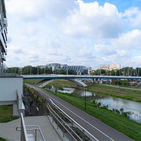 Capital Towers - Apartament Green Z Widokiem Na Rzeke Rzeszów Exteriör bild