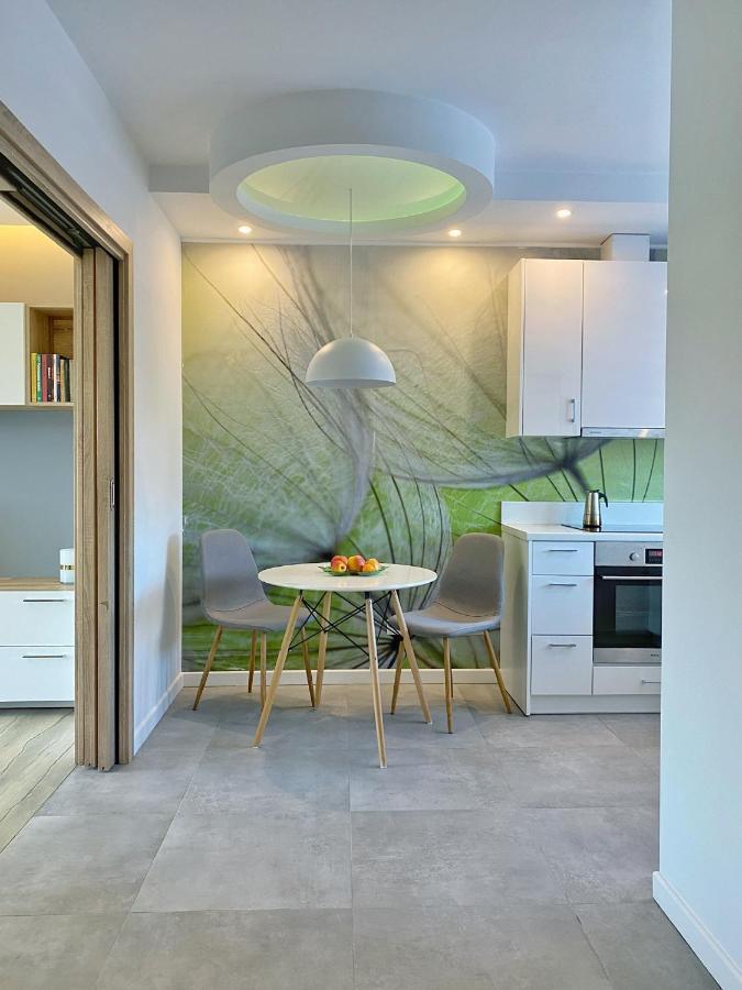 Capital Towers - Apartament Green Z Widokiem Na Rzeke Rzeszów Exteriör bild