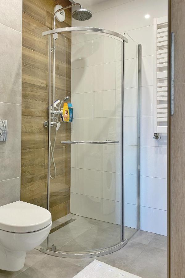 Capital Towers - Apartament Green Z Widokiem Na Rzeke Rzeszów Exteriör bild