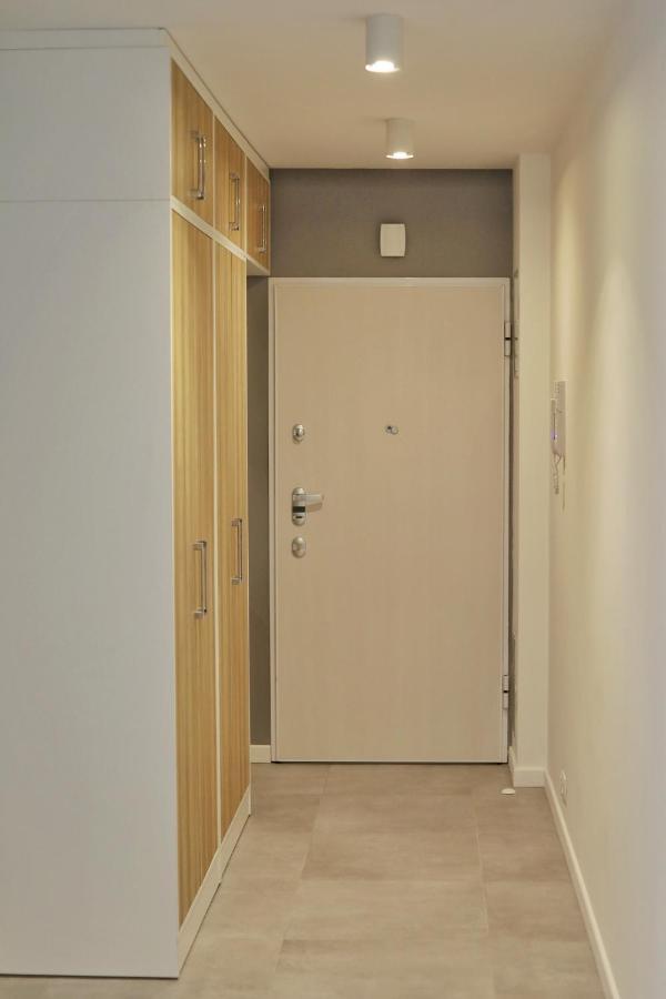 Capital Towers - Apartament Green Z Widokiem Na Rzeke Rzeszów Exteriör bild
