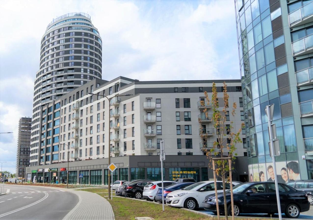 Capital Towers - Apartament Green Z Widokiem Na Rzeke Rzeszów Exteriör bild