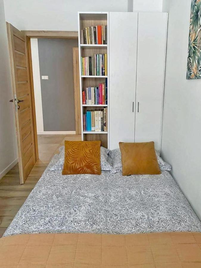 Capital Towers - Apartament Green Z Widokiem Na Rzeke Rzeszów Exteriör bild